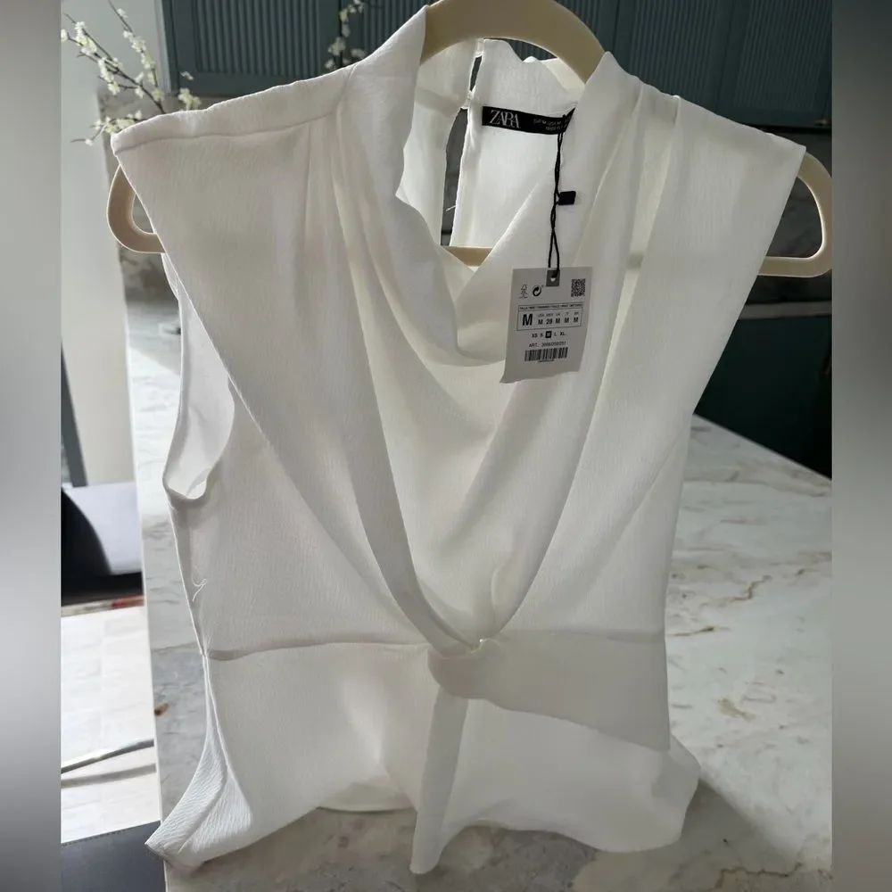 Zara Women'sβElegant White Drape Blouse